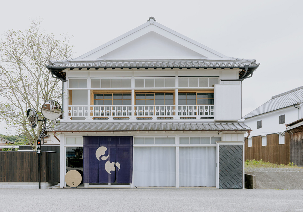隈研吾改造古町家旅宿「Fuku」：在佐賀酒藏通形塑傳統與當代交織的款待之所
