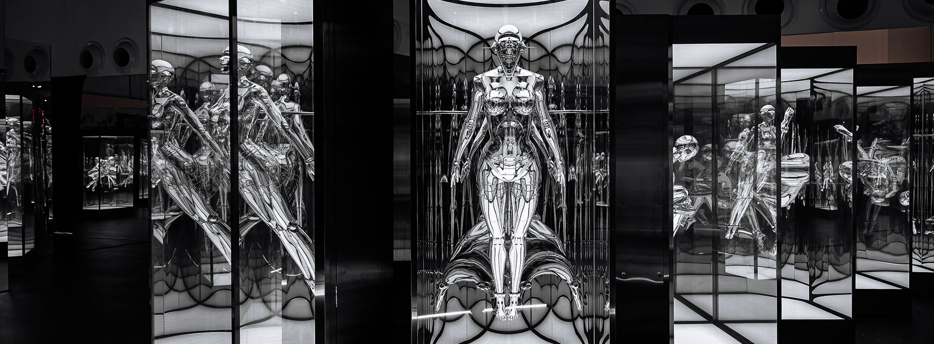 從性感機器人到《攻殼機動隊》：空山基生涯最大回顧展於 2026 春季亮相東京，回望其機械美學軌跡