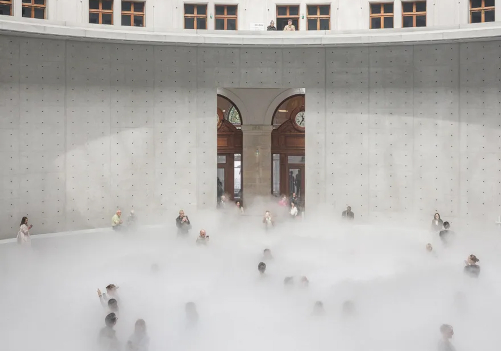 當白霧漫進巴黎皮諾美術館、柏林新國家美術館：走進中谷芙二子的霧雕世界