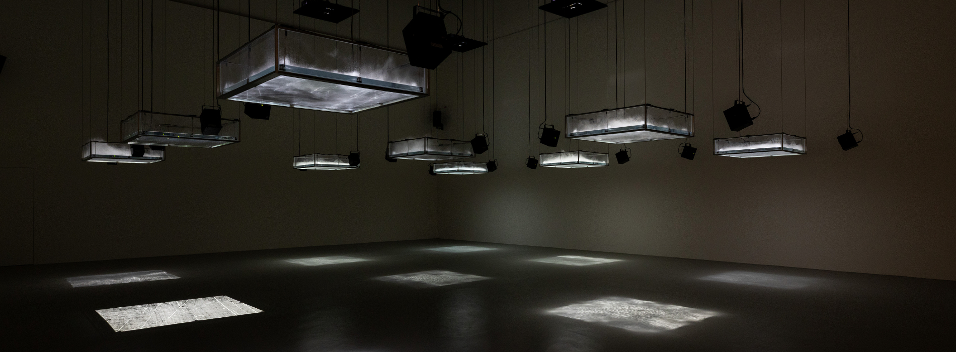 坂本龍一大型展覽登場北美館！《觀音．聽時》7 大亮點：從水滴、霧氣到日常聲響，聽見時間的流動