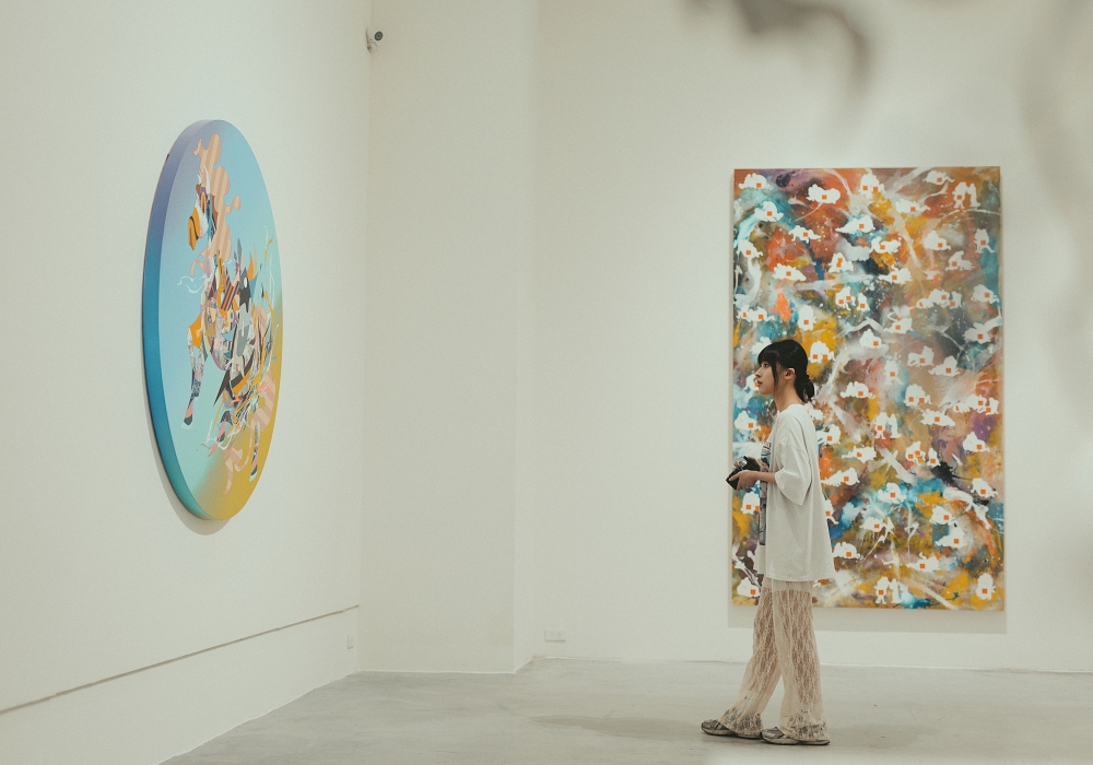 台北新藝廊Maison JE Taipei進駐內湖！首展日本藝術家松山智一，以雙文化底蘊揉合衝突與和諧