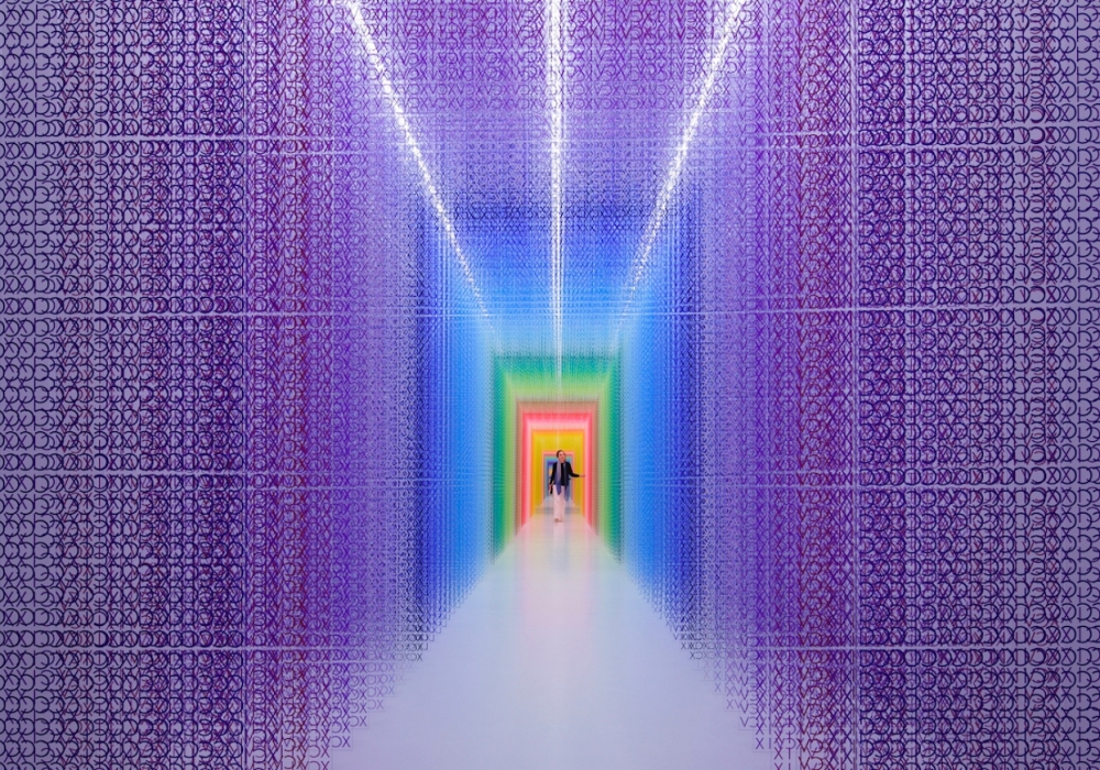 對美的無盡探索!法國設計師Emmanuelle Moureaux「100 Colors」系列新作,無限色彩向寶格麗Serpenti週年致敬