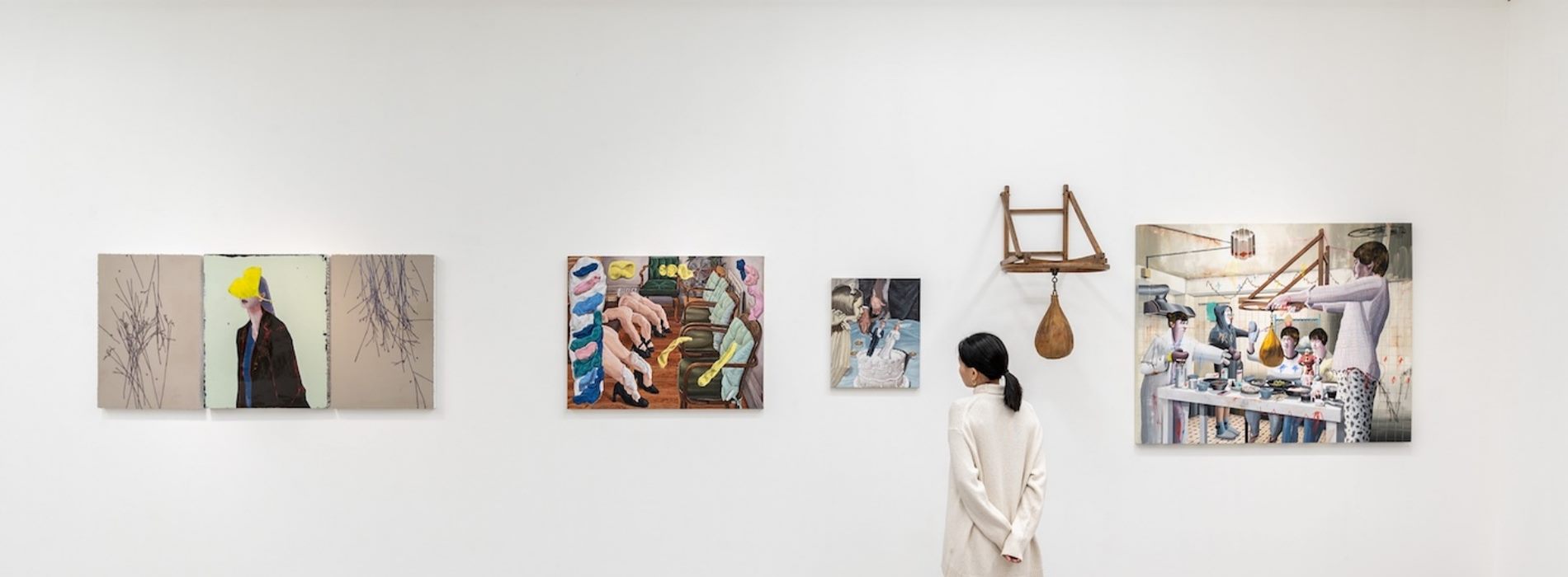 展出至2/7!20位藝術家的10年新舊創作,伊日藝術計劃第500場特展《十年之前》登場