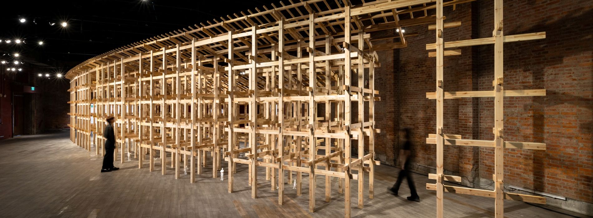 藤本壯介建築展台北登場：《原初．未來．森》從大阪萬博「大屋根」，走進30年的思想森林