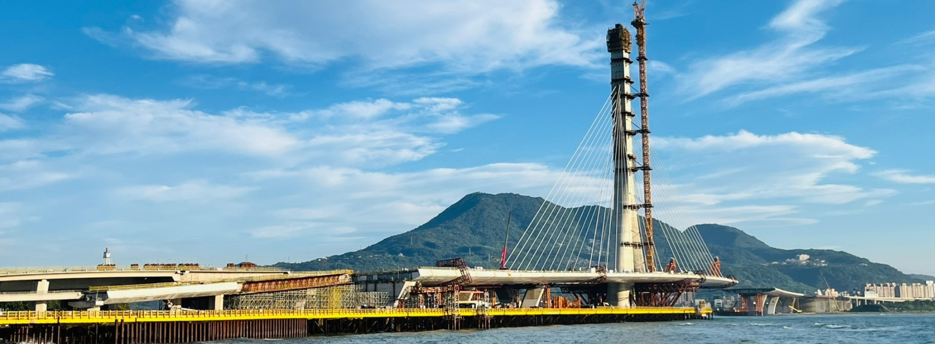 從七度流標到世界級地標：走進淡江大橋的工程現場，重新定義台灣橋梁高度