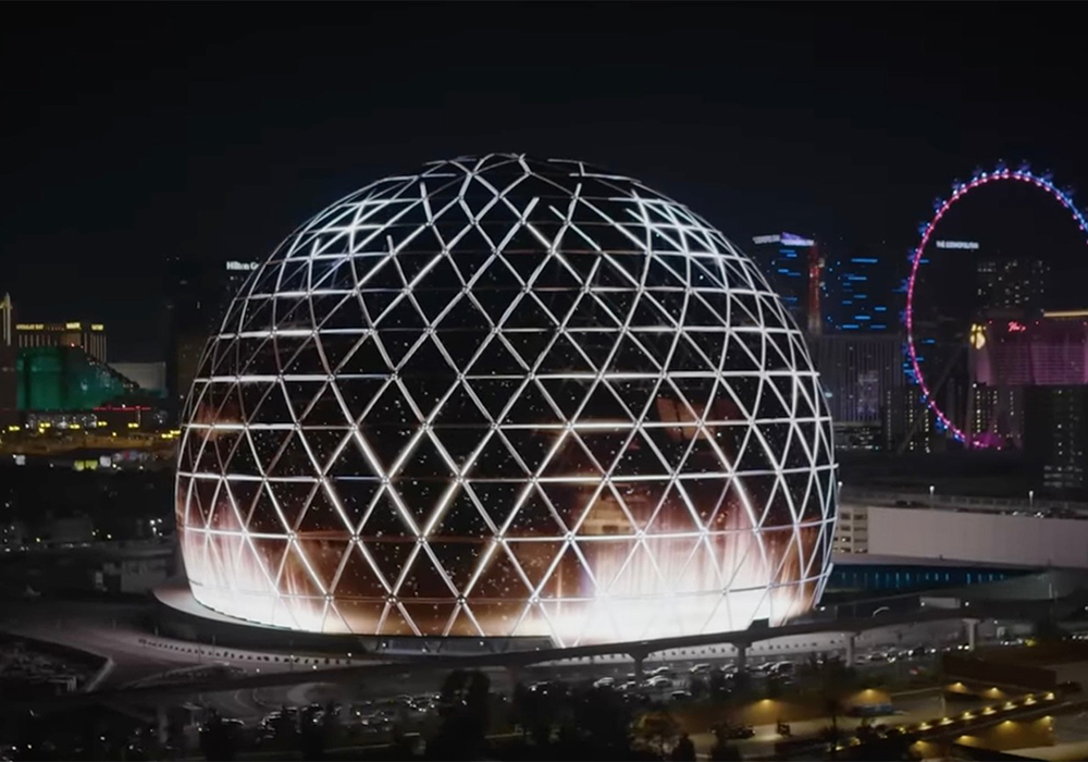 全球最大球體建築「Sphere」亮相賭城!環繞LED螢幕結合沈浸式科技,打造全新多感官娛樂體驗