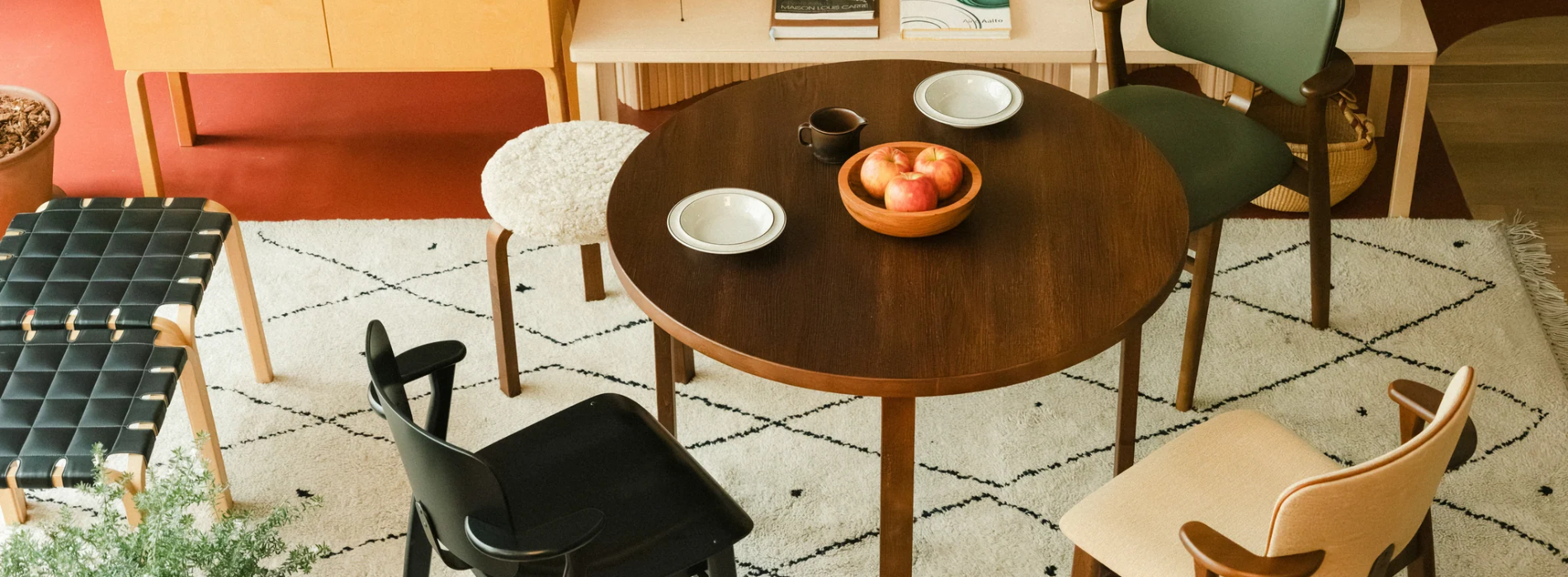 Artek Tokyo 7 週年登場：Heath 聯名、Domus Chair 80 週年新作與限定綠色 Stool 60 同步亮相