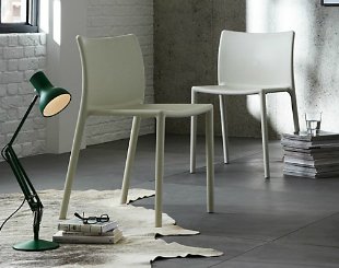 【設計迷的床邊故事】塑料是好選擇嗎？《Air Chair》打破你對塑料的傲慢與偏見