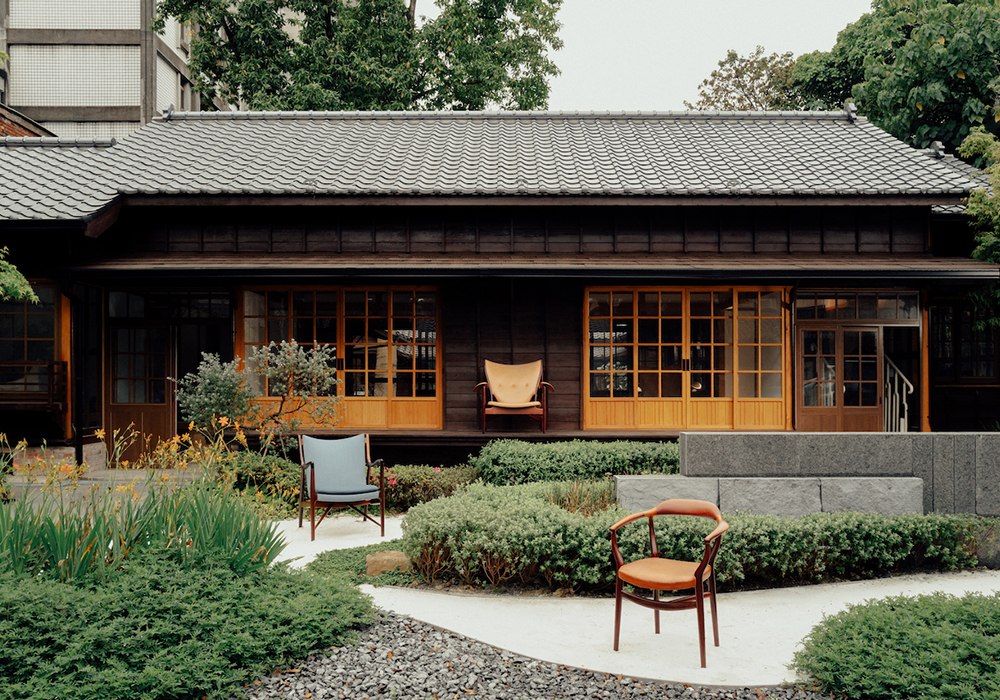 丹麥設計巨匠Finn Juhl早期珍作特展《椅子的獨白》：全球僅12張的珍稀骨椅、四代酋長椅等經典一次呈現