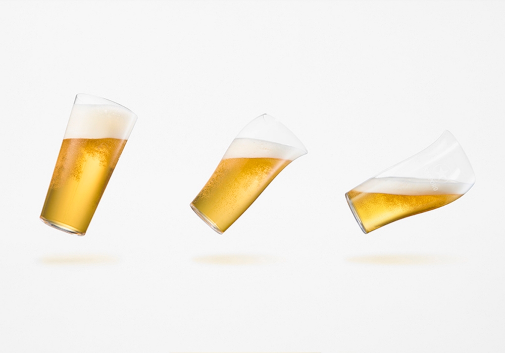 輕鬆享用最完美生啤!nendo設計「The Perfect 3way Glass」,波浪杯身、3種飲用法最大化口感香氣