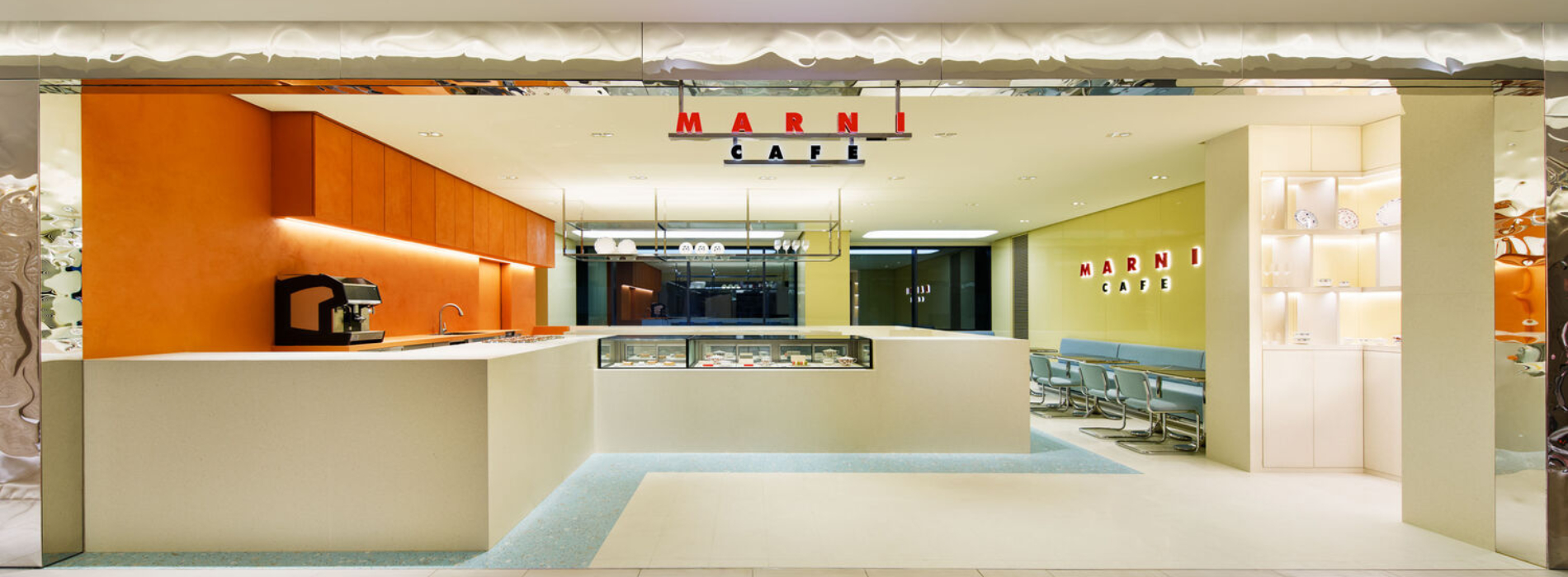 MARNI 全球首間咖啡館亮相東京：以粉彩調、青綠色 Marcel Breuer 經典椅等元素打造時髦空間