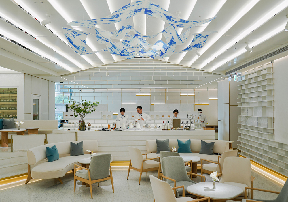 多感官的繁花盛宴!台北 Restaurant A 春季菜單《雕琢綻放》以茼蒿花、紫蘇花等 8 款花卉入菜
