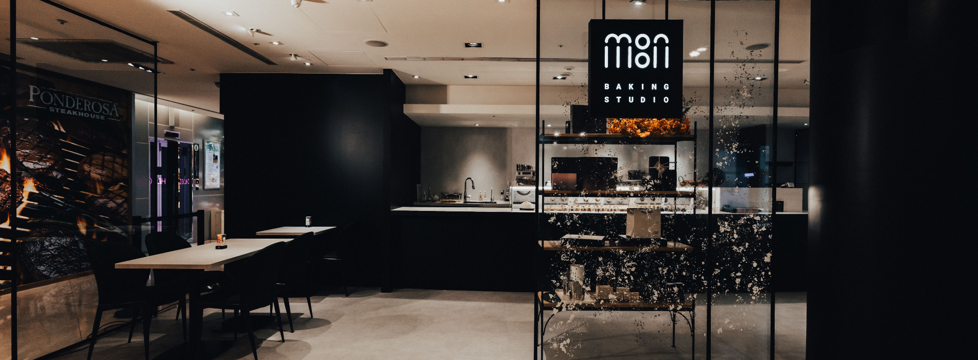 Moon Baking Studio 進駐微風廣場！以麵包種類重新規劃菜單，灰黑色調打造全新空間