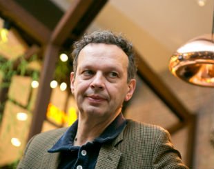 喜新厭舊是創意祕訣?!鬼才設計師 Tom Dixon 教你遠離舒適圈