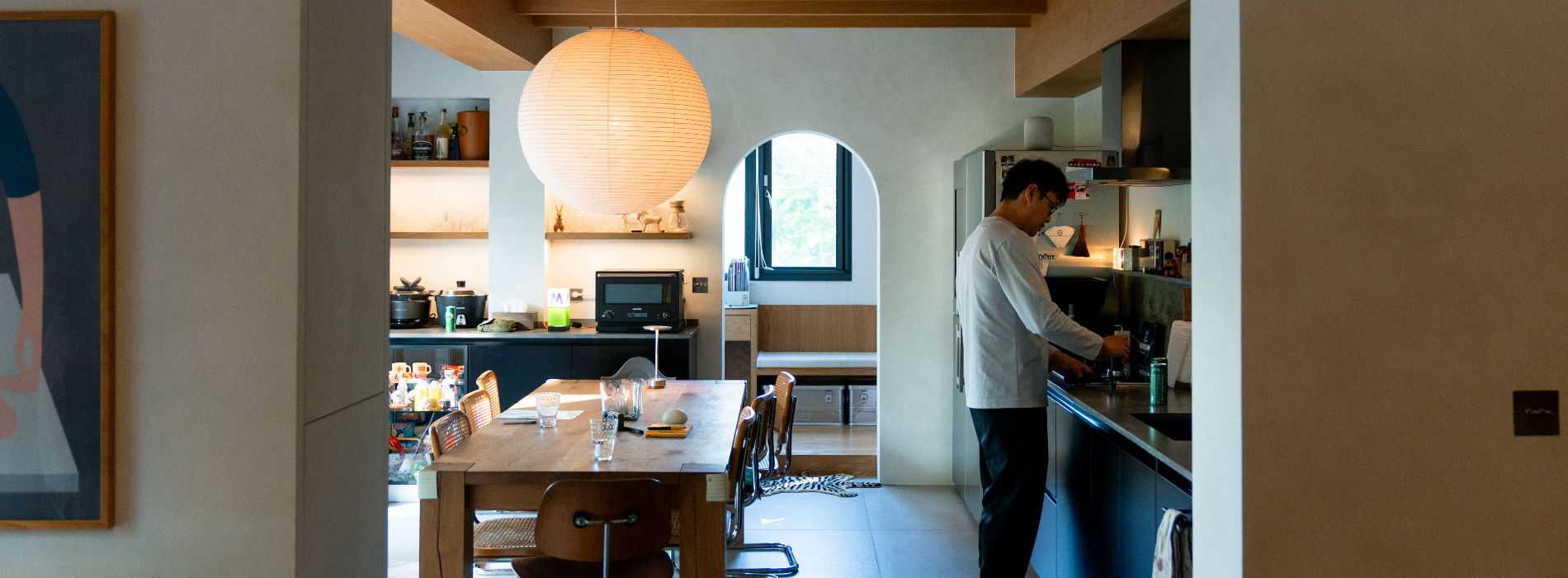 【真實的家】城市裡的小山屋：走入 Bito 創辦人劉耕名的家，有花園、有家人相伴「生活變得期待回家」