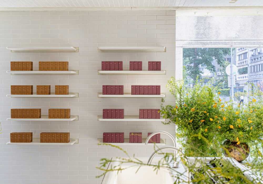 Aesop 夏季限定街角花店登場：在盛夏裡打造一處氣味與植物交織的感官棲所