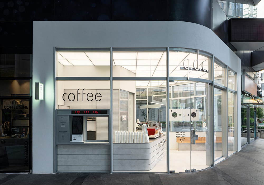 文件鐵夾成門把：江南咖啡廳「q.d.c.」幽默轉化辦公室元素，打造城市咖啡角落