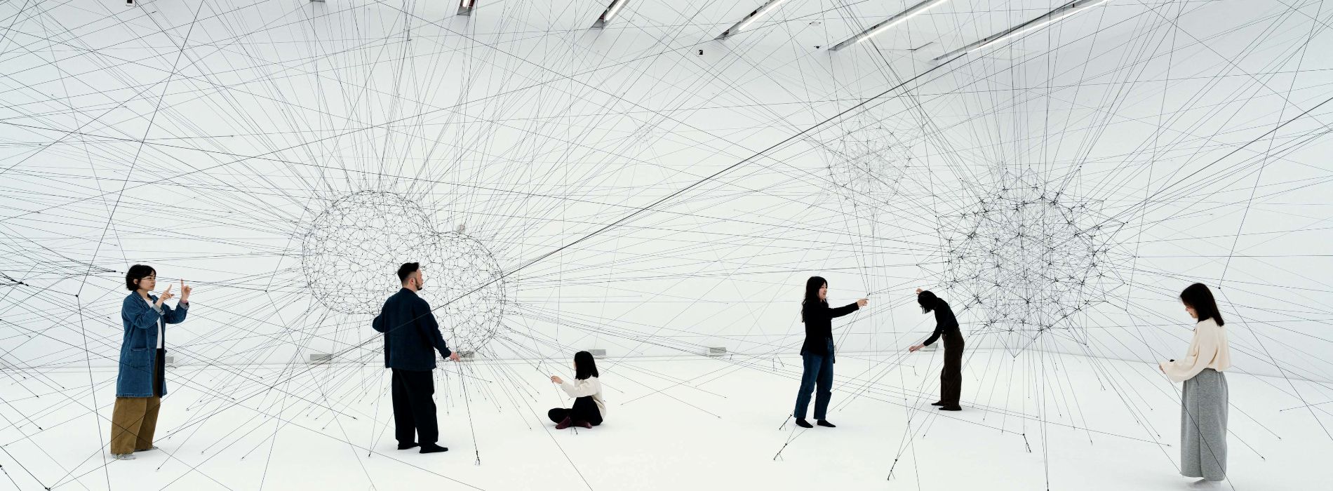 如果視覺不是唯一的感知方式：托馬斯・薩拉切諾「共織宇宙」，在蛛網間重新描繪萬物的存在